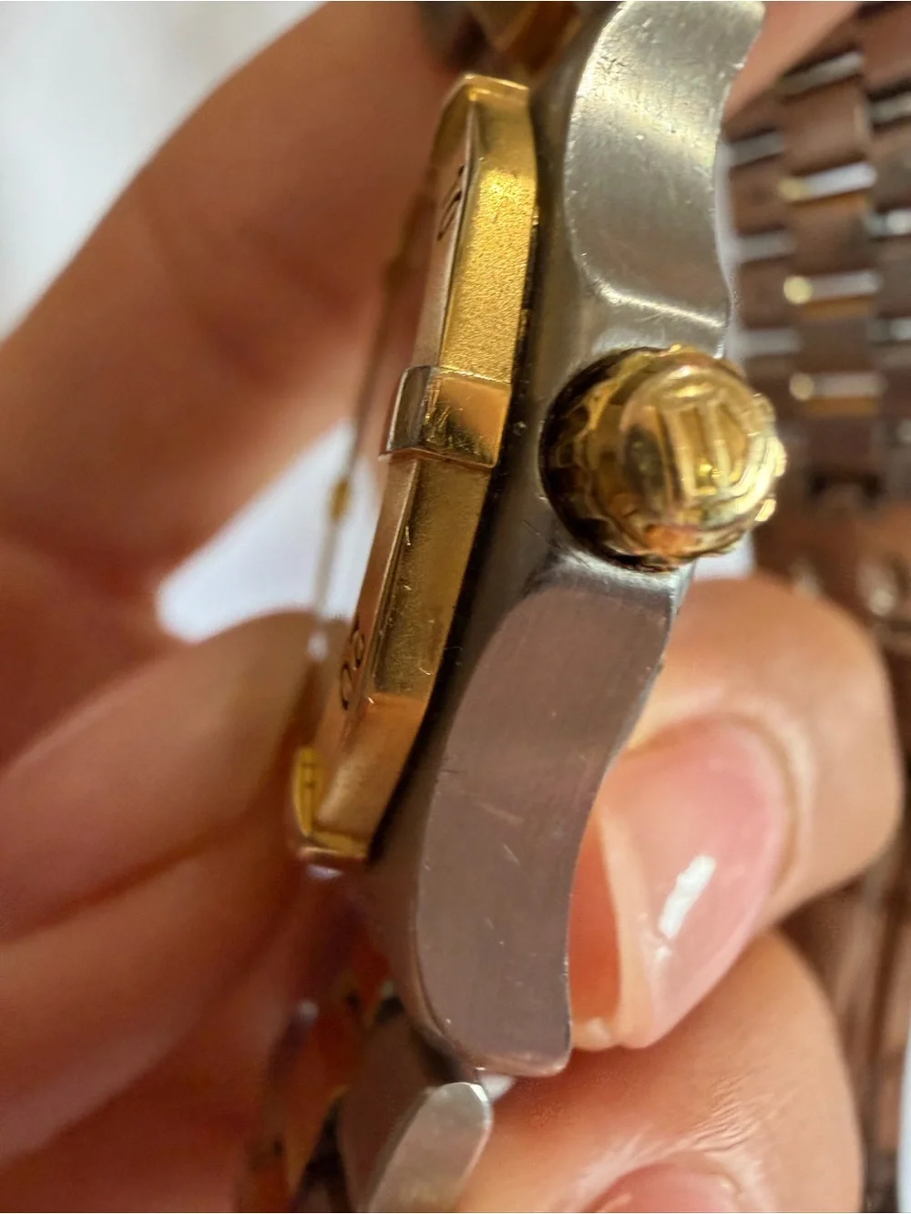 Vintage TAG Heuer 2000 Professional Two-Tone Women’s Watch – WK1320-1 – 29mm